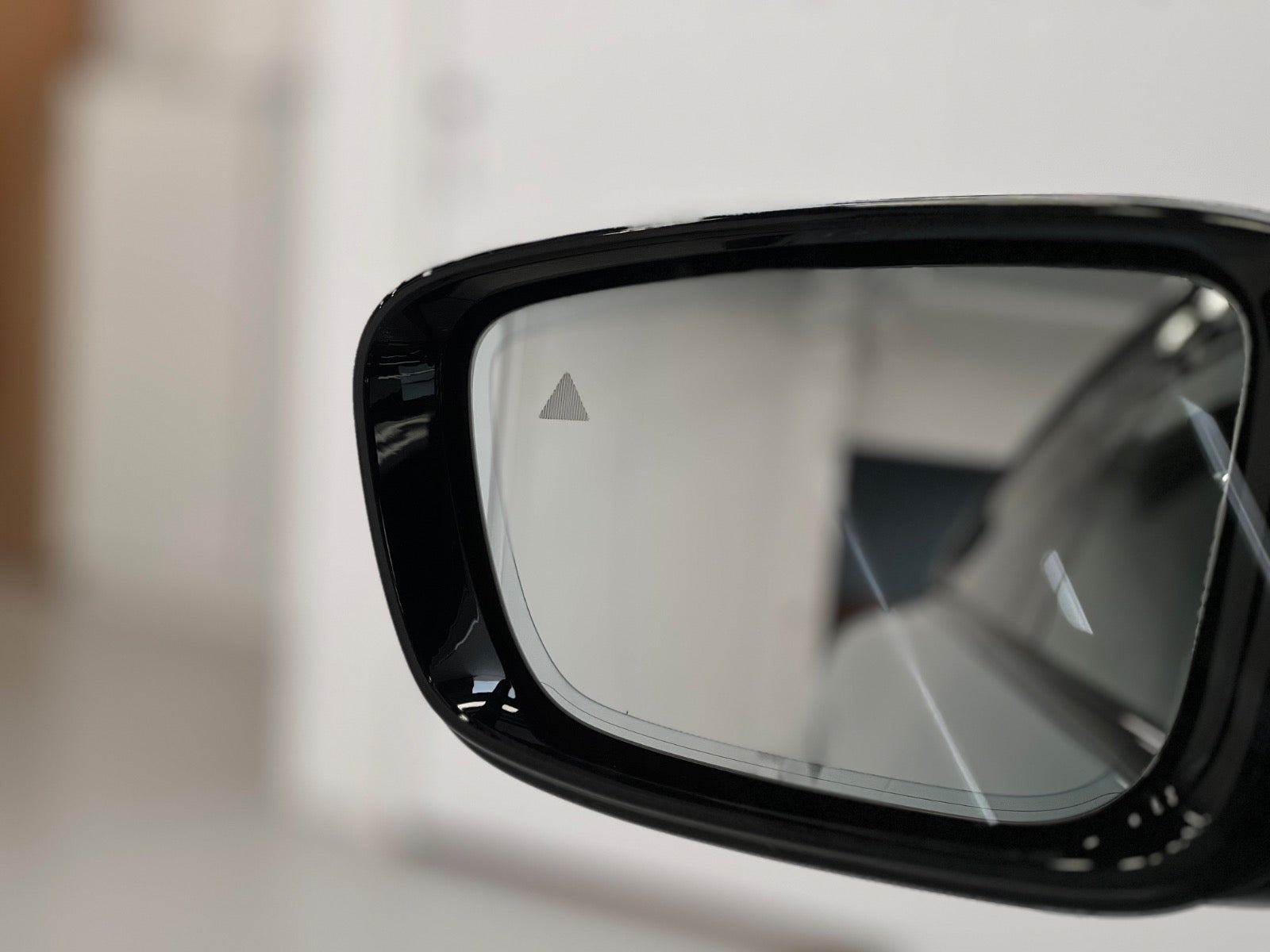 Hvid BMW i4 fra 2024