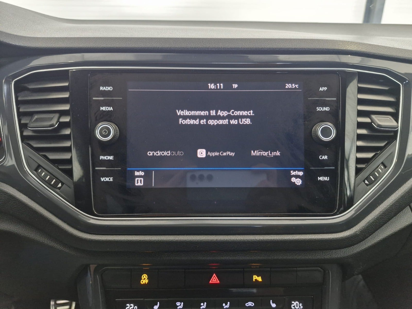 Hvid VW T-Roc fra 2018