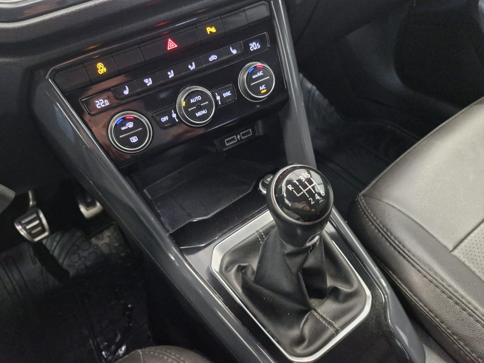 Hvid VW T-Roc fra 2018