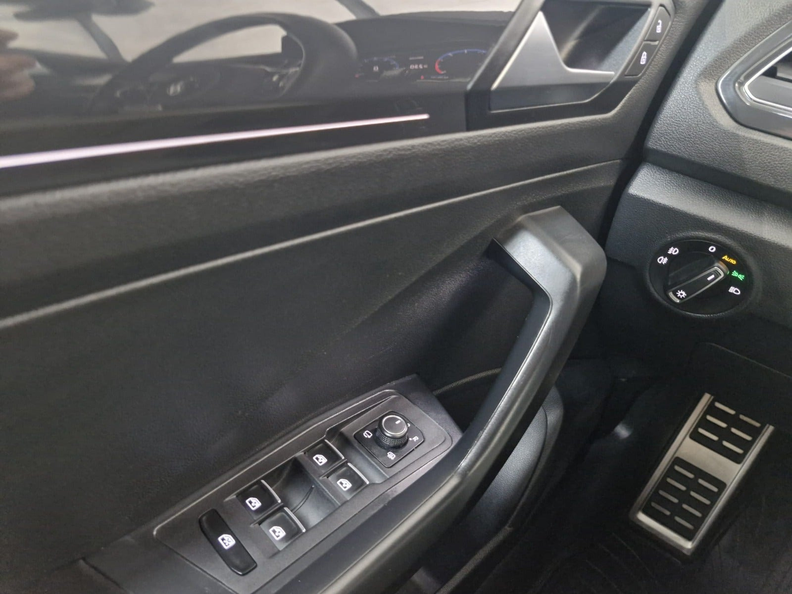 Hvid VW T-Roc fra 2018