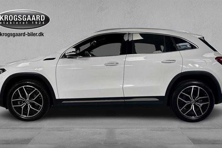 Hvid Mercedes EQA250 fra 2022