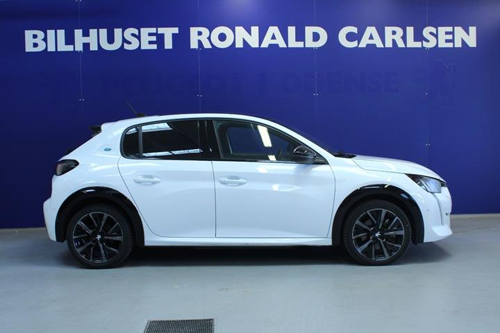 Hvid Peugeot e-208 fra 2023