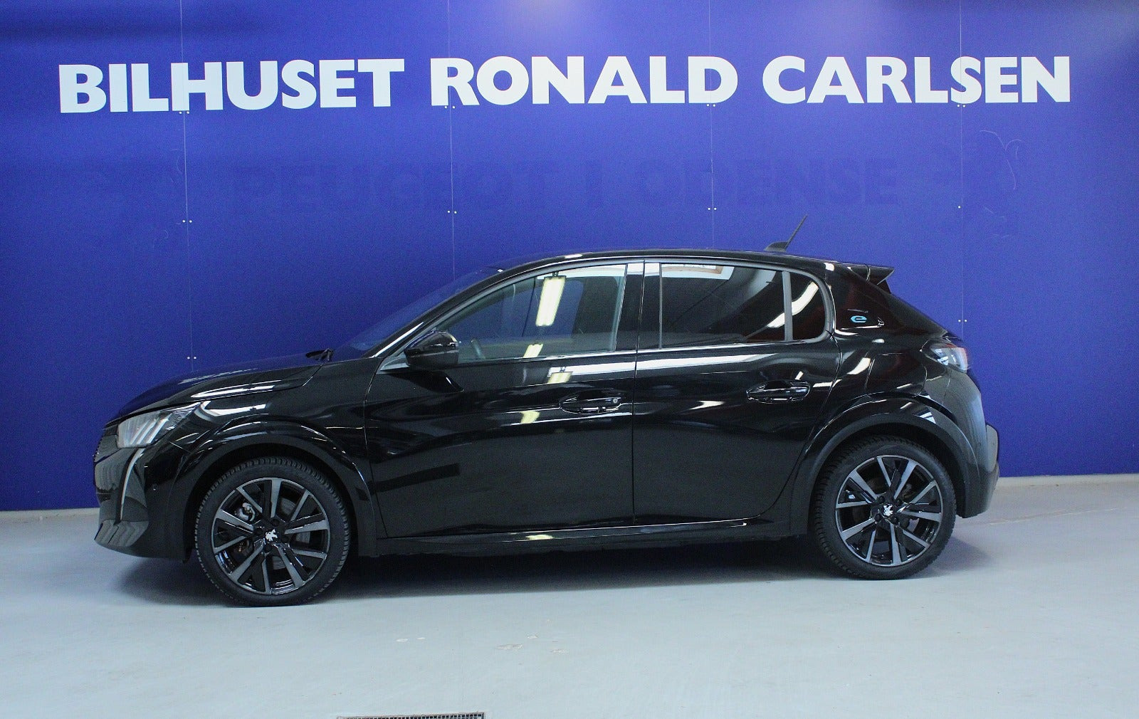 Peugeot e-208 50 GT