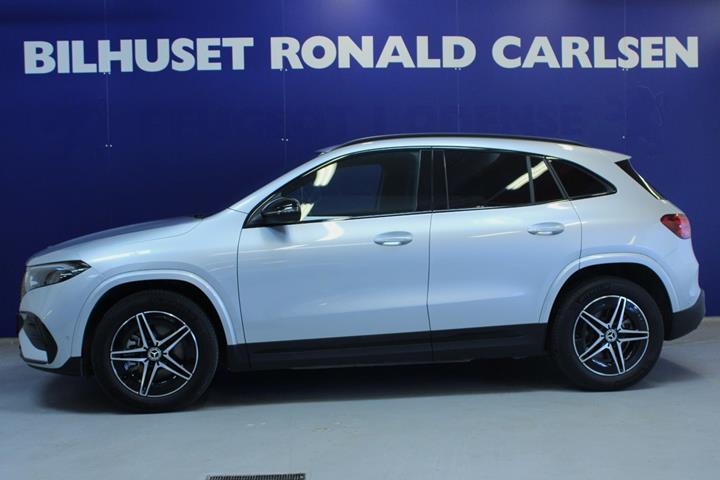 Sølv Mercedes EQA250+ fra 2025