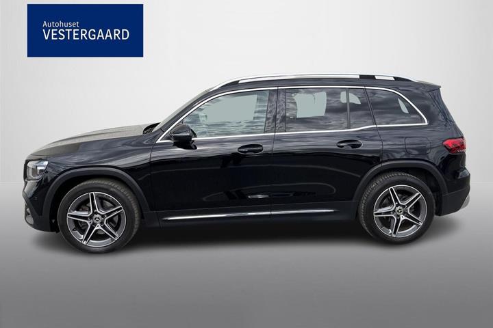 Sort Mercedes GLB200 fra 2021