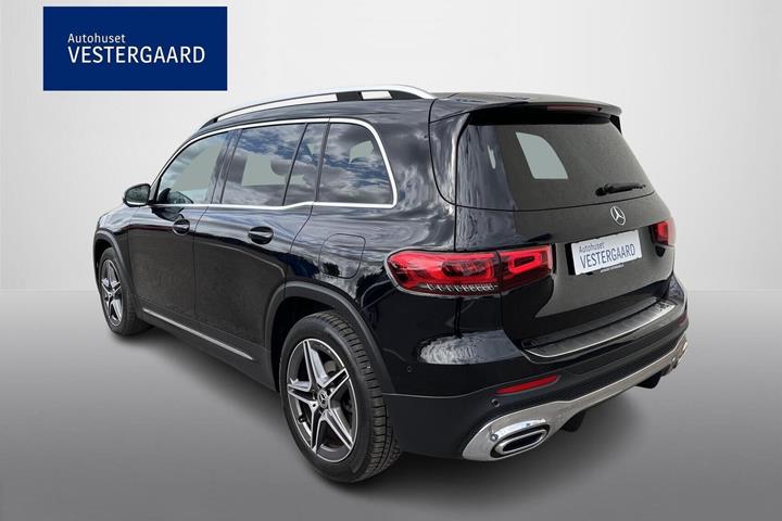 Sort Mercedes GLB200 fra 2021