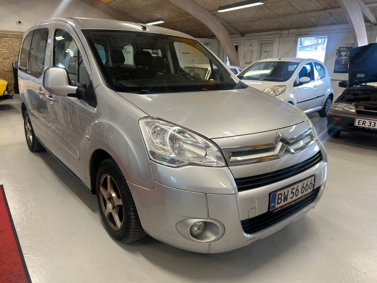 Sølv Citroën Berlingo fra 2010