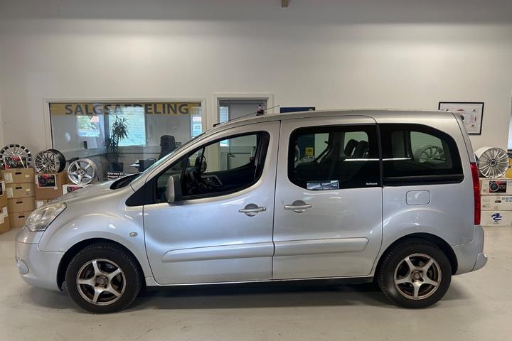 Sølv Citroën Berlingo fra 2010
