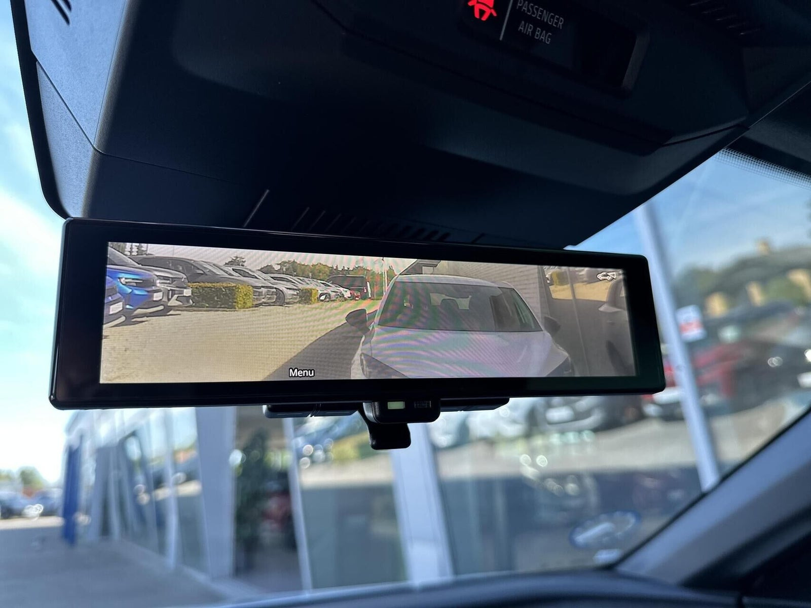 Hvid Renault Megane E-Tech fra 2022