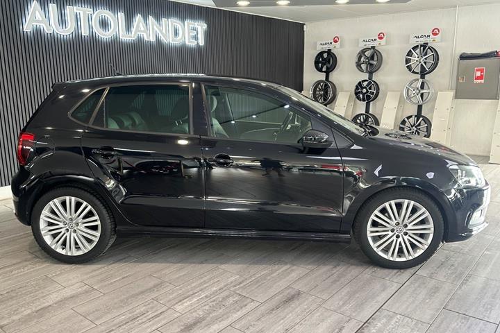 Sort VW Polo fra 2017