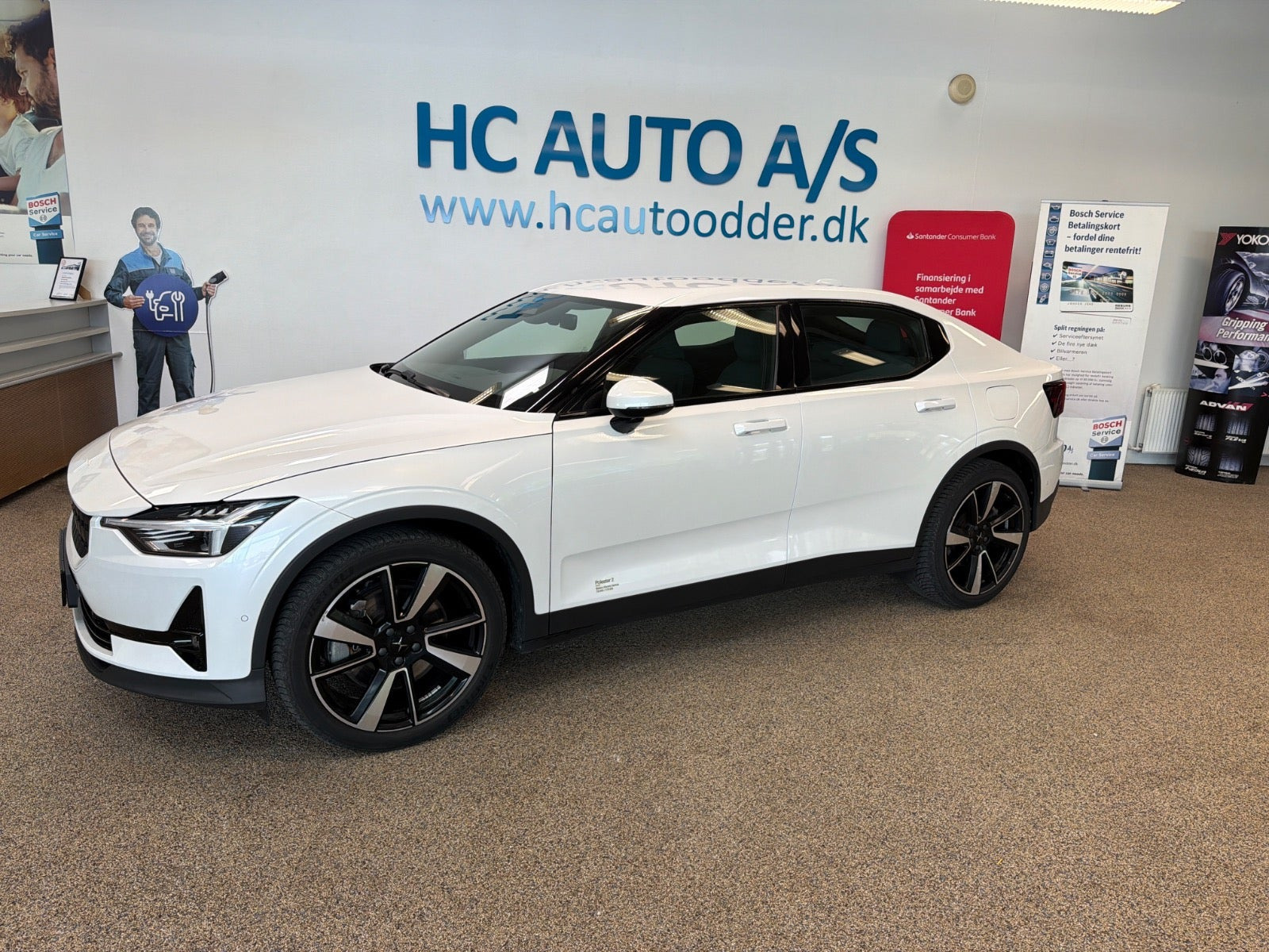 Hvid Polestar 2 fra 2023