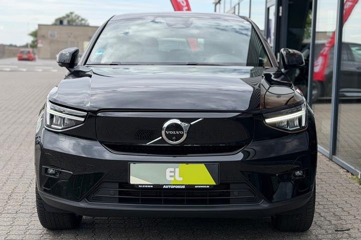 Sort Volvo C40 fra 2023