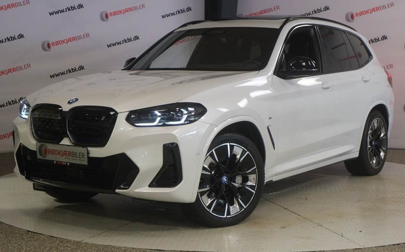 BMW iX3 Charged Plus M-Sport