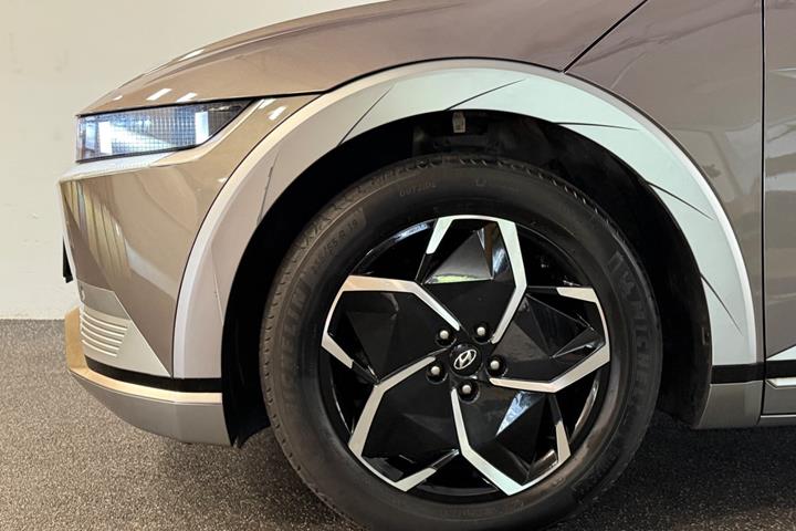 Grå Hyundai Ioniq 5 fra 2022
