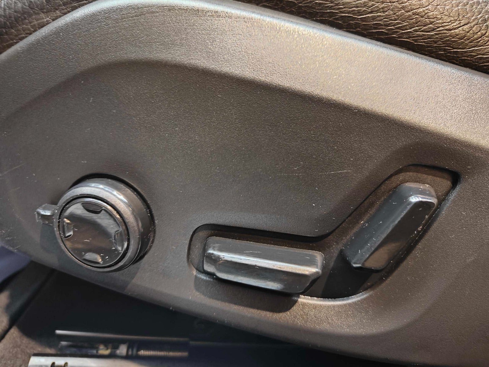 Blå Volvo V60 fra 2019