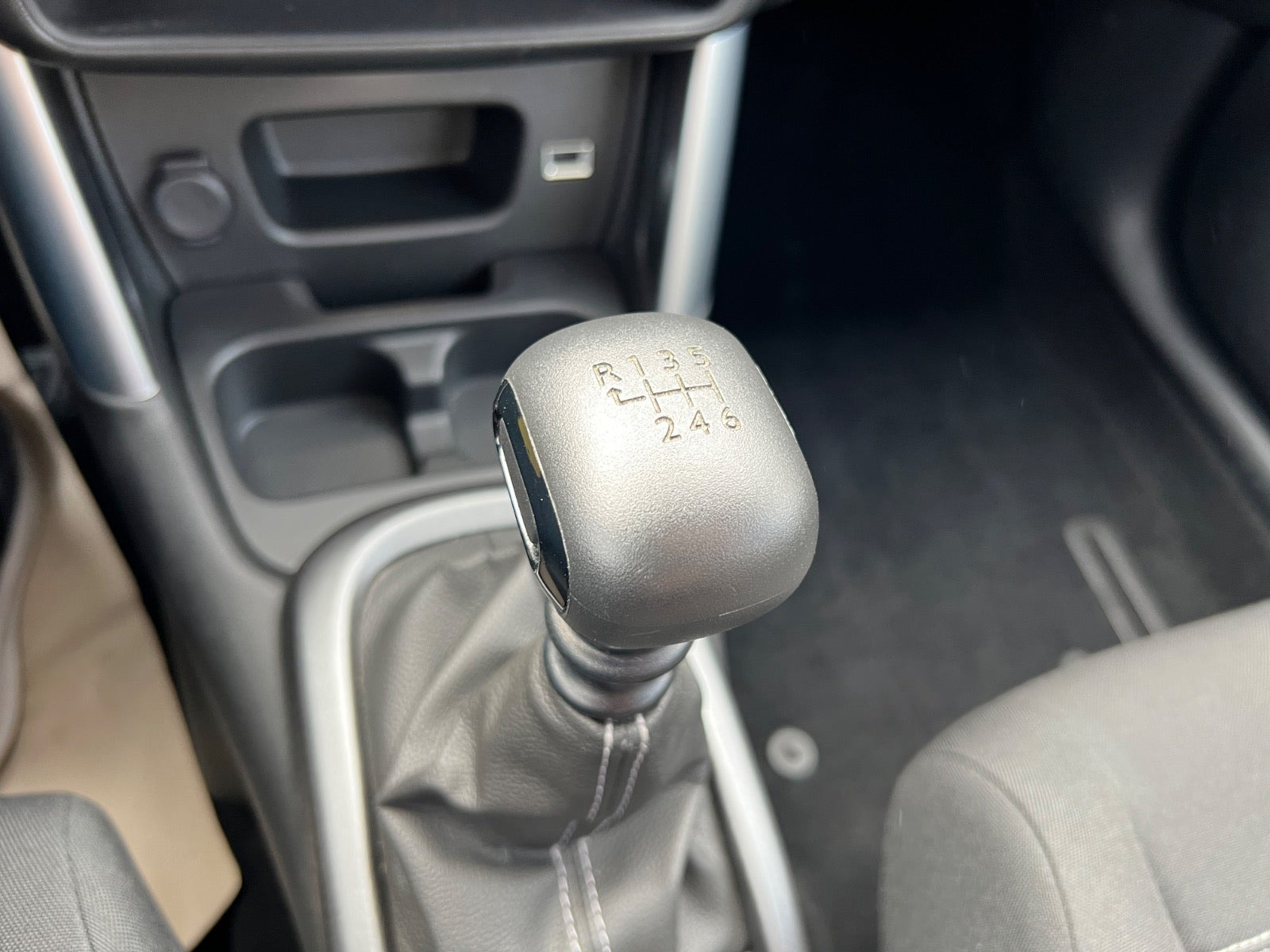 Grå Citroën C3 Aircross fra 2019