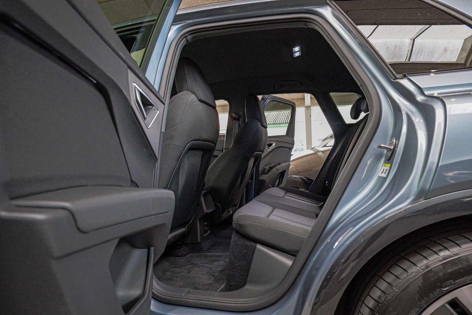 Blå Audi Q4 e-tron fra 2022