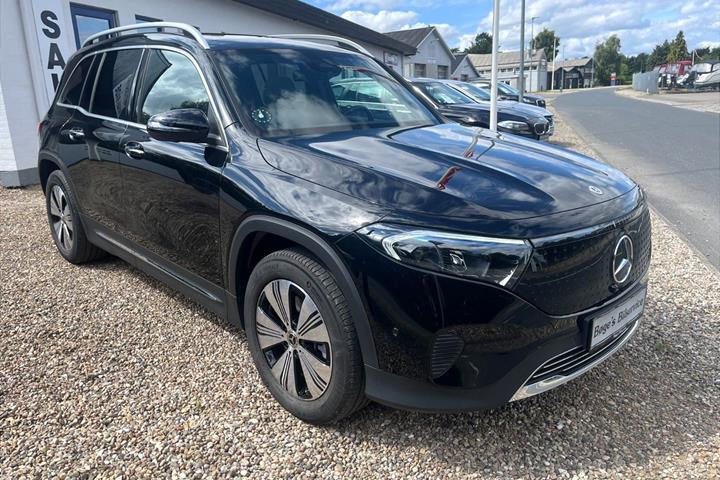 Sort Mercedes EQB 250+ fra 2025