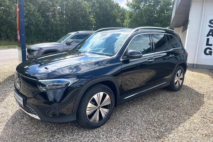 Sort Mercedes EQB 250+ fra 2025