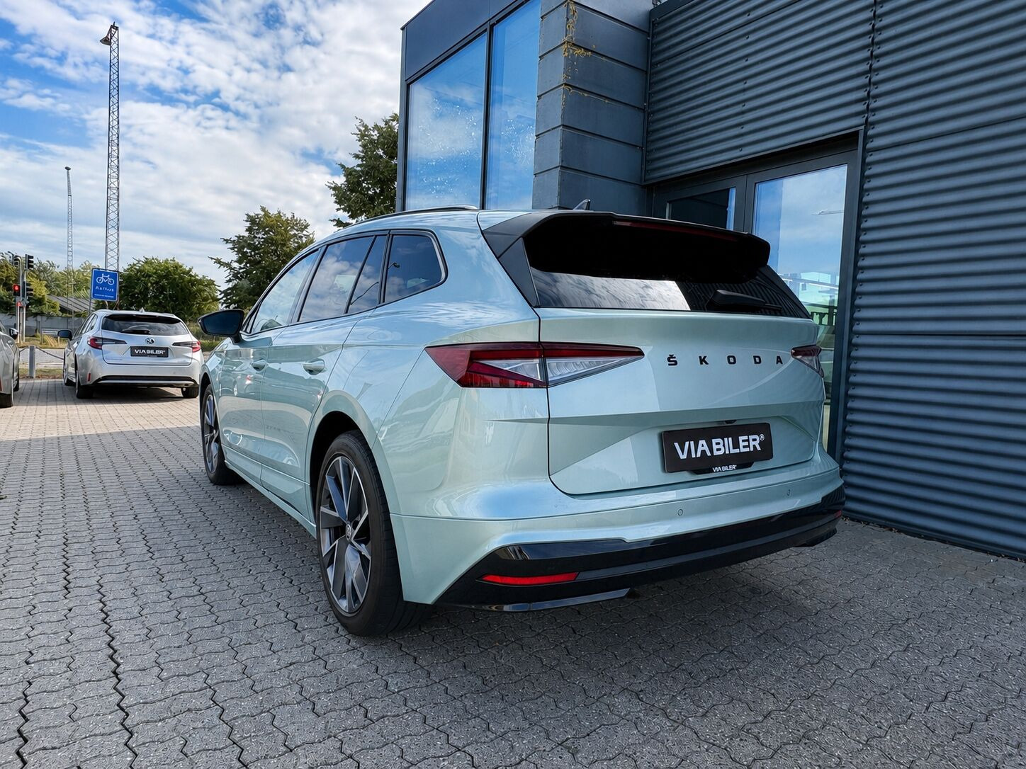 Grøn Skoda Enyaq fra 2021