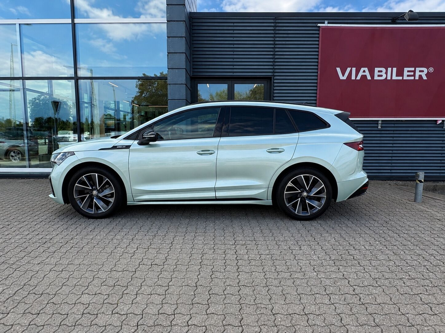 Grøn Skoda Enyaq fra 2021