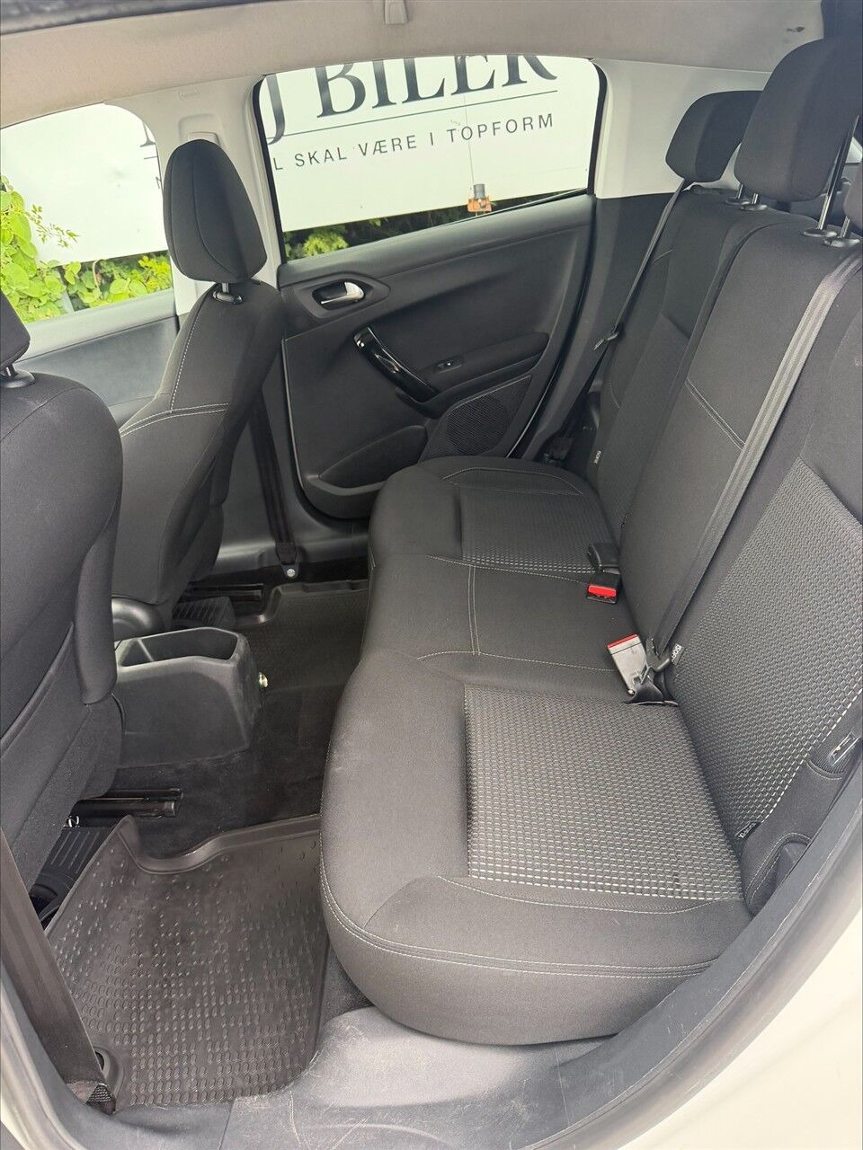undefined Peugeot 208 fra 2016