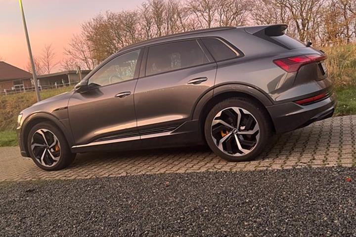 undefined Audi e-tron fra 2021