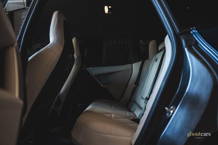 Blå BMW iX fra 2022