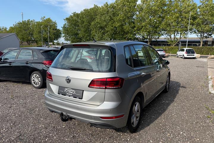 undefined VW Golf Sportsvan fra 2018