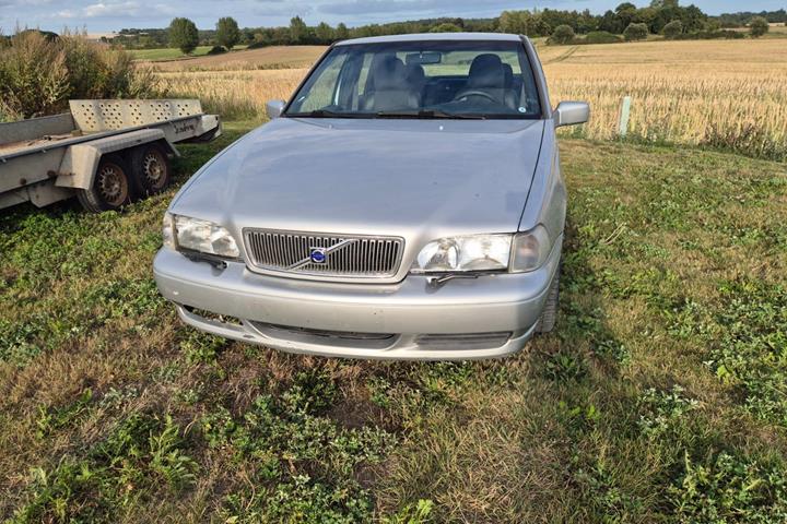 Sølv Volvo S70 fra 2000