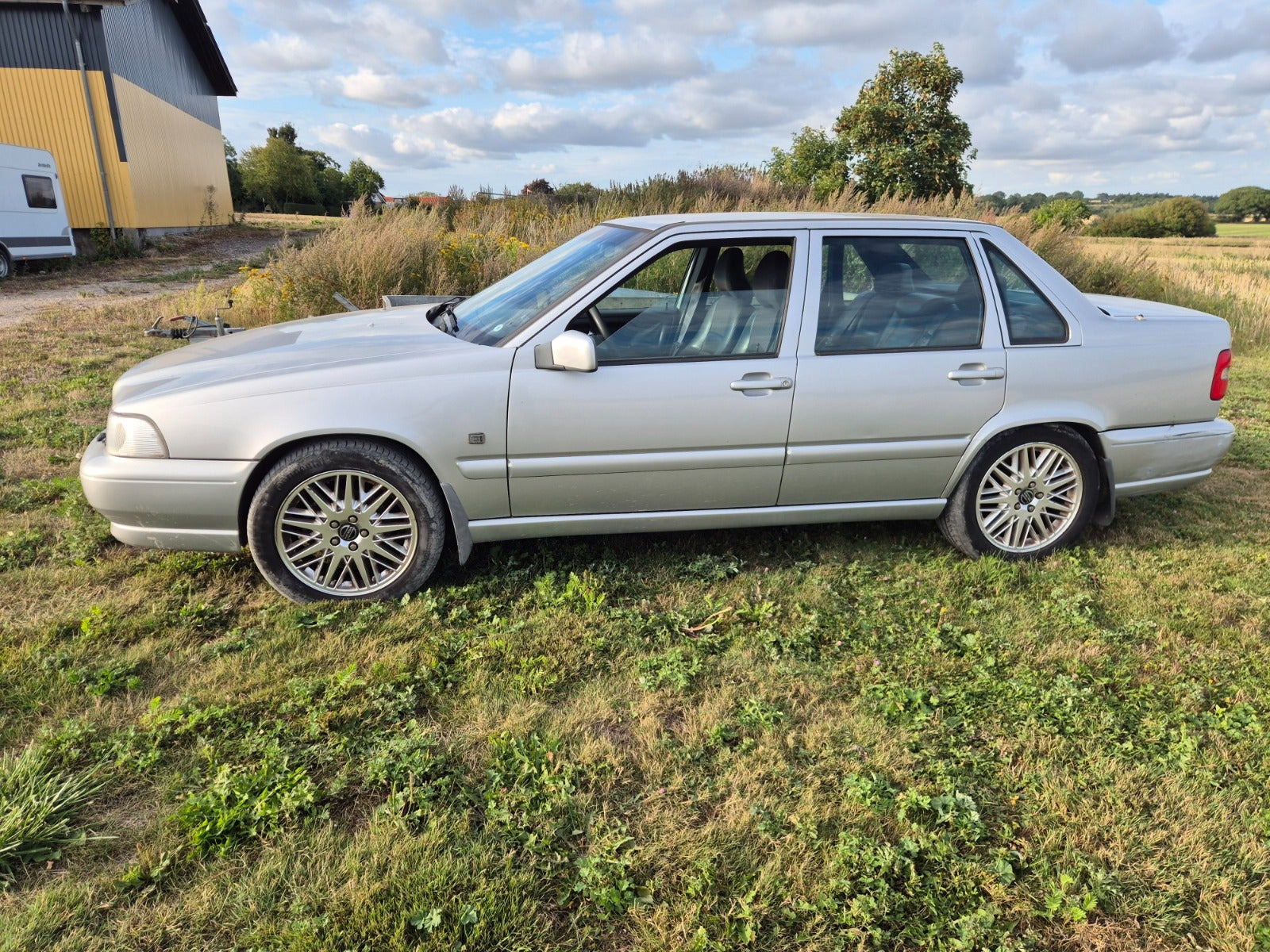 Sølv Volvo S70 fra 2000