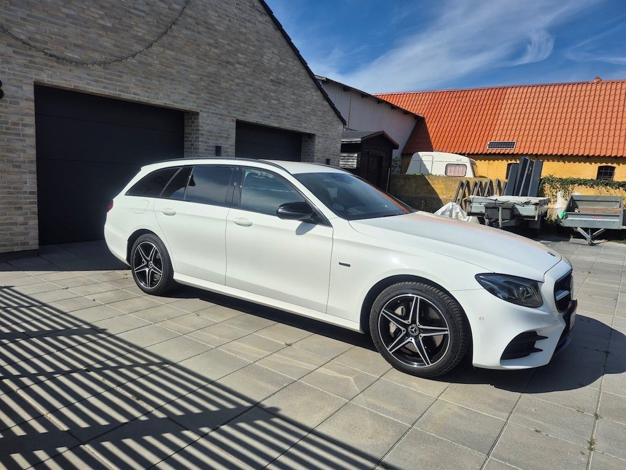 Mercedes E300 de 2,0 AMG Line Night Edition stc. aut.