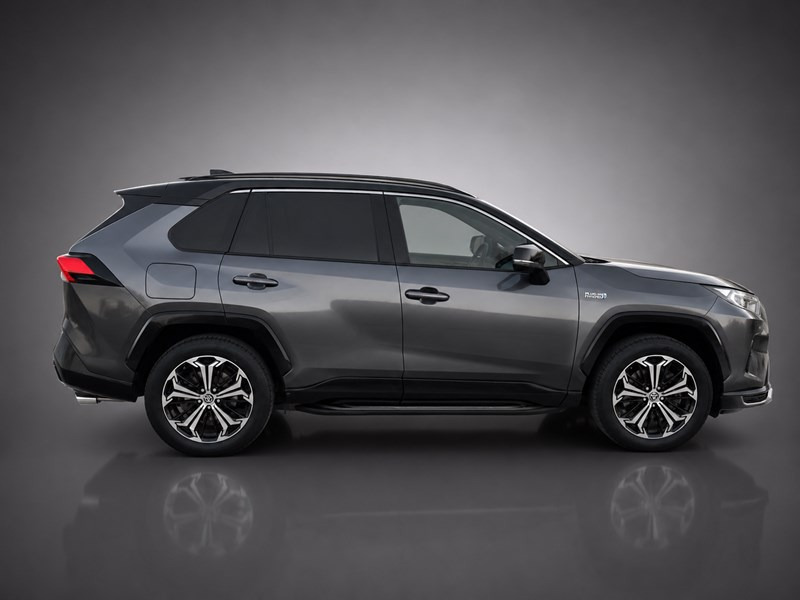 undefined Toyota RAV4 Plug in fra 2021
