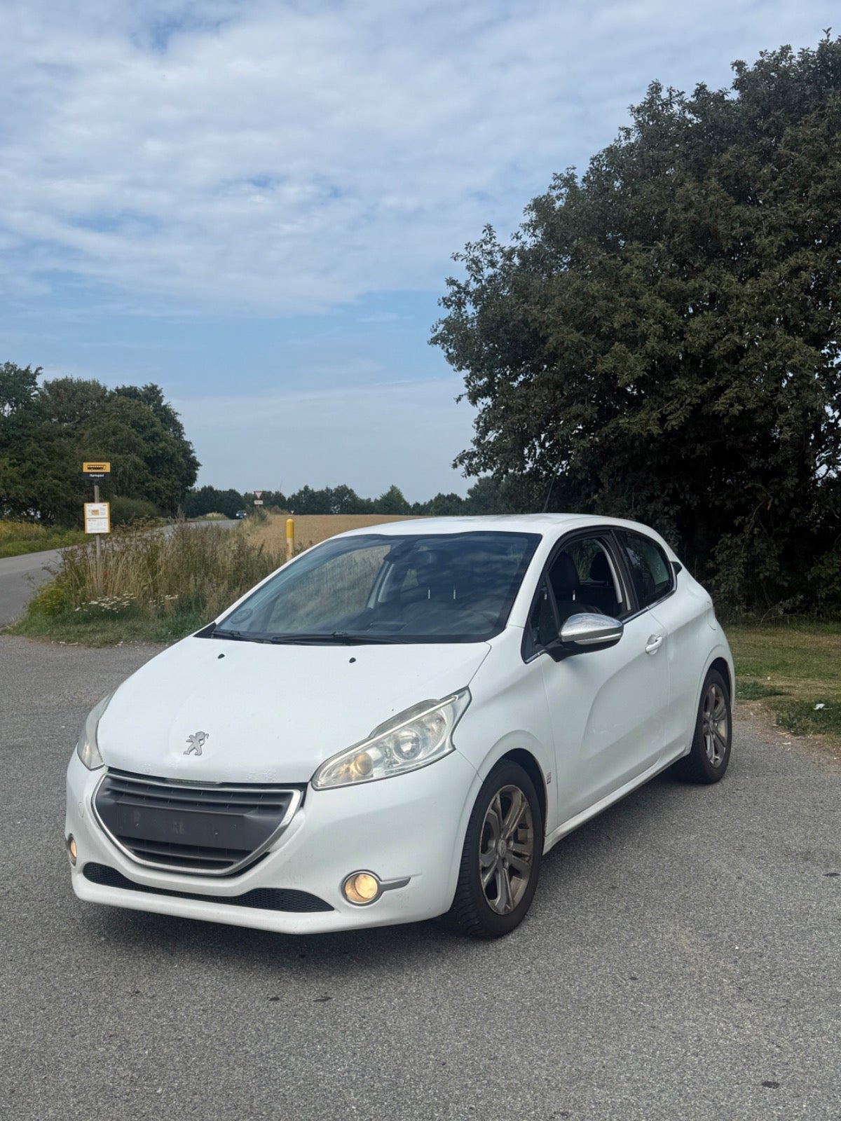 Peugeot 208 1,6 e-HDi 114 Allure