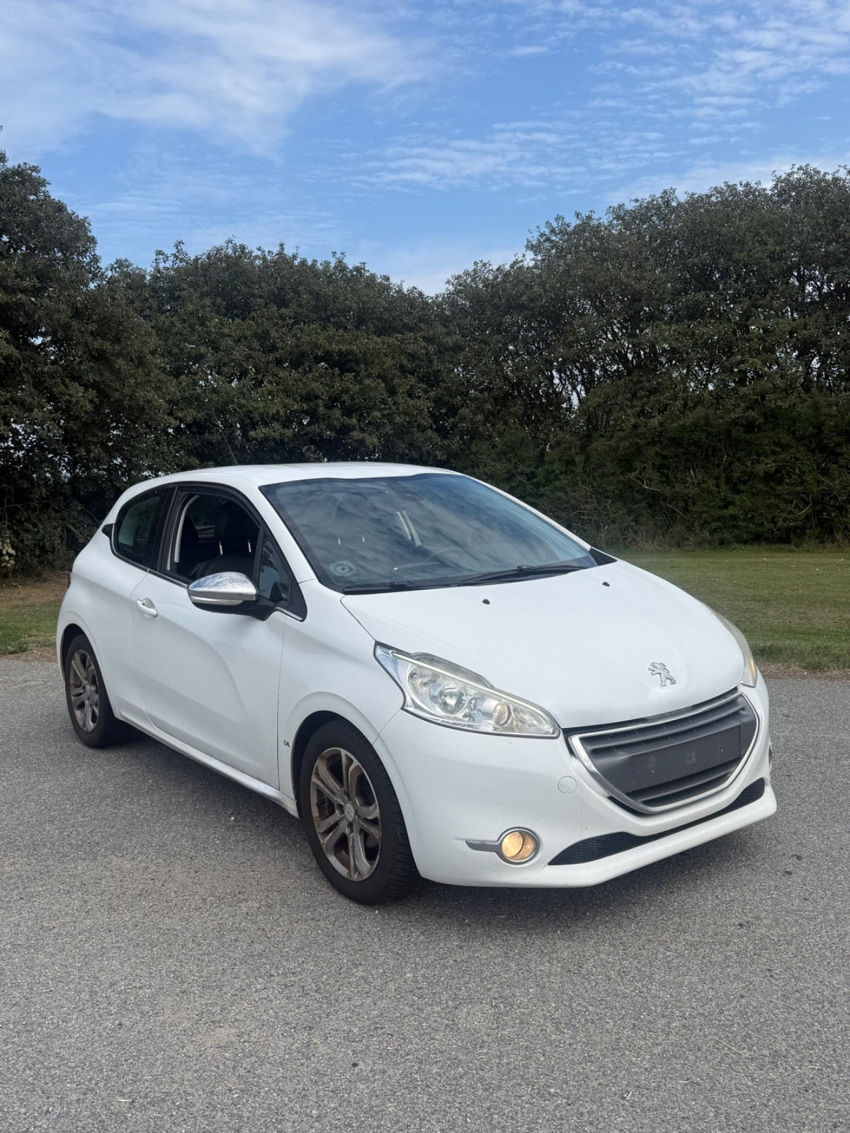 undefined Peugeot 208 fra 2012