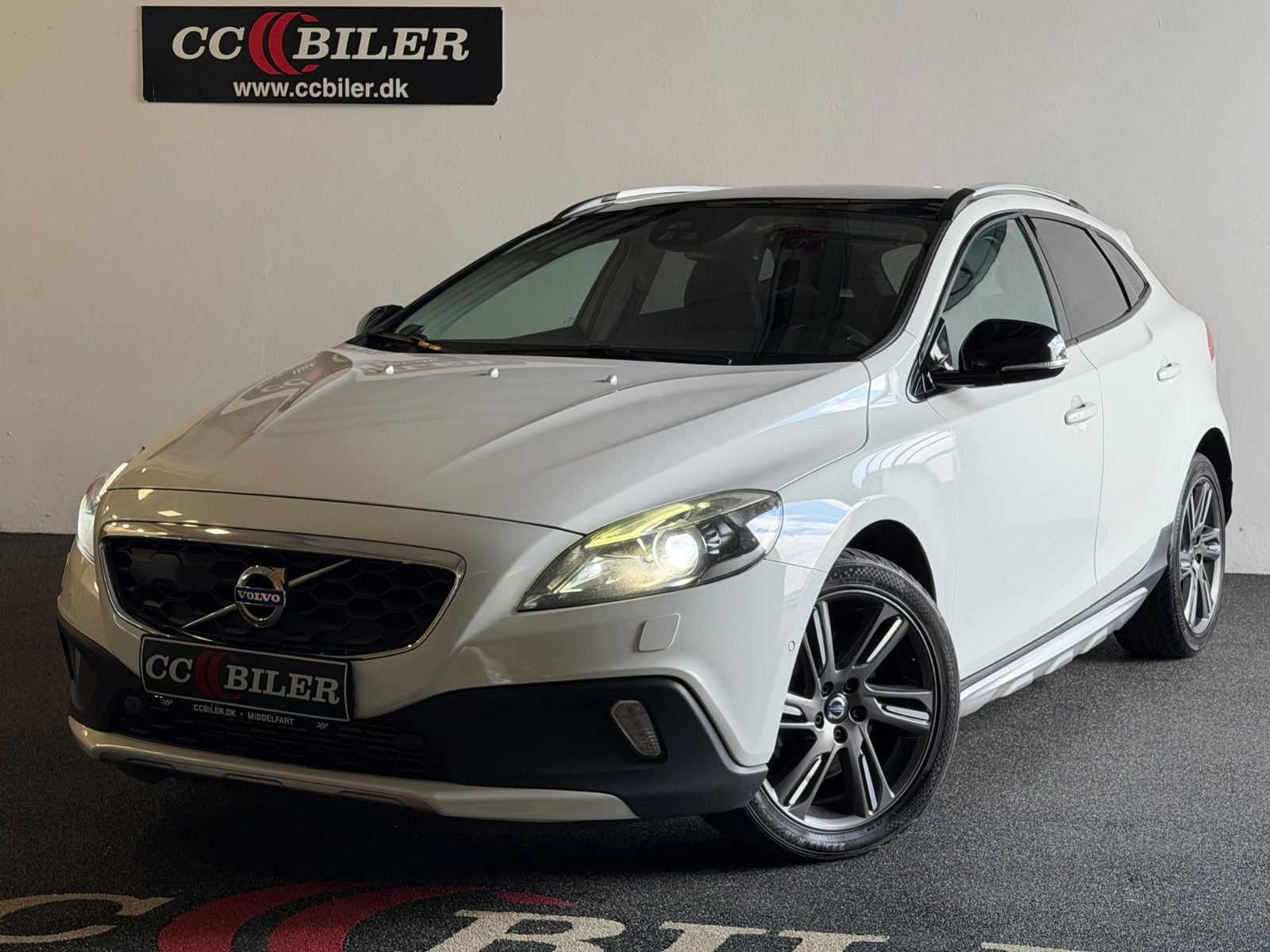 Volvo V40 CC 2,0 D3 150 Momentum aut.