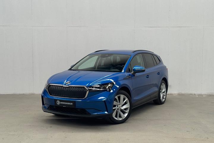 Blå Skoda Enyaq fra 2022