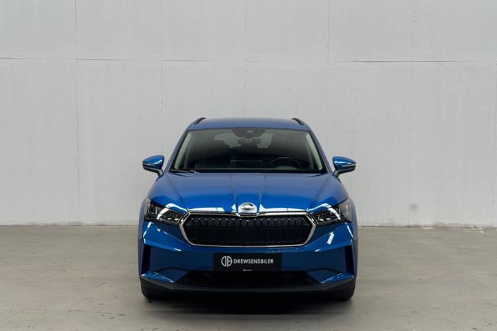 Blå Skoda Enyaq fra 2022