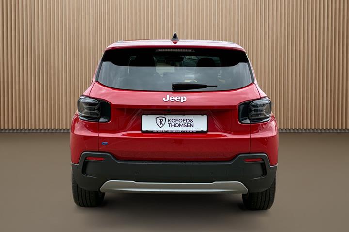 Rød Jeep Avenger fra 2025