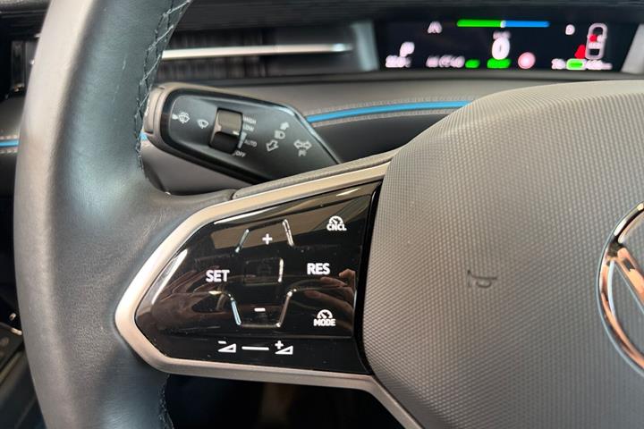 Blå VW ID.7 fra 2025