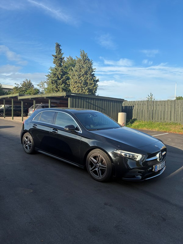 Mercedes 200/8 200 Hatchback 7G-DCT