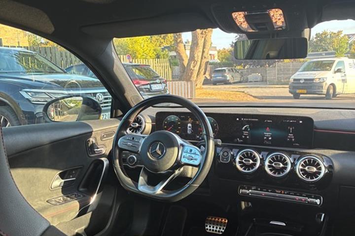 undefined Mercedes 200/8 fra 2021