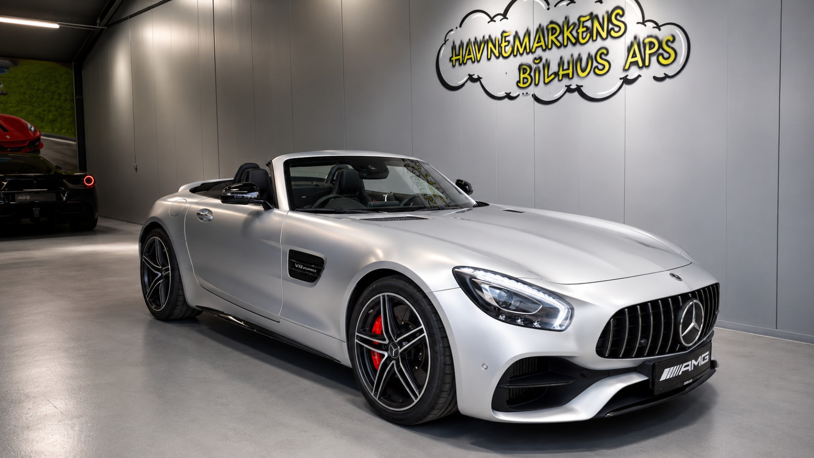 Sølv Mercedes AMG GT C fra 2017