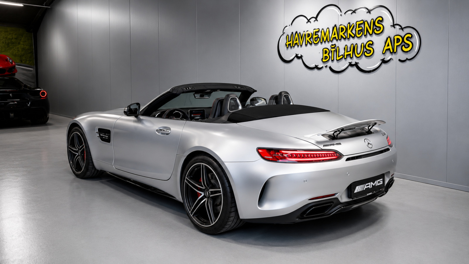 Sølv Mercedes AMG GT C fra 2017