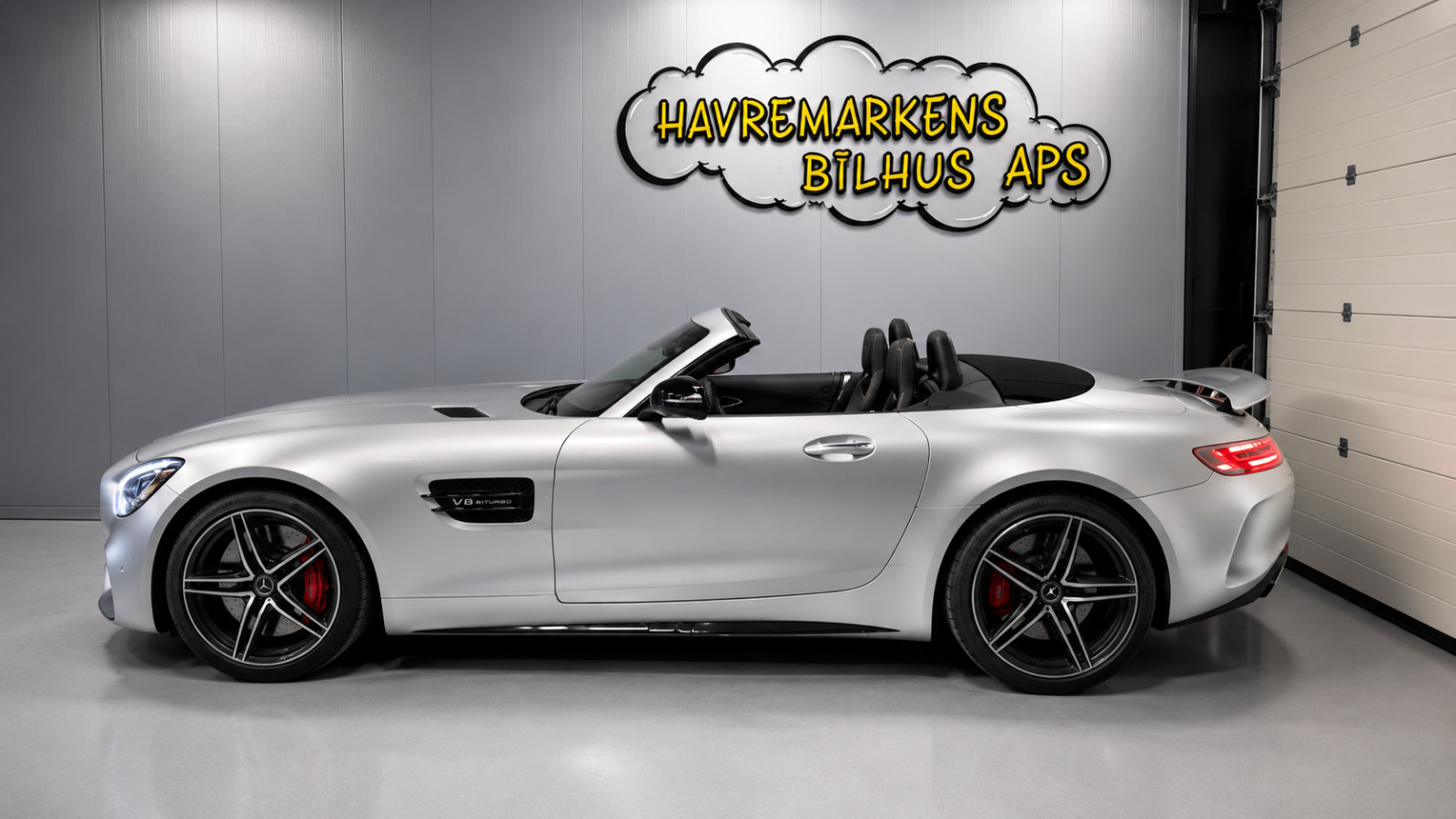 Sølv Mercedes AMG GT C fra 2017