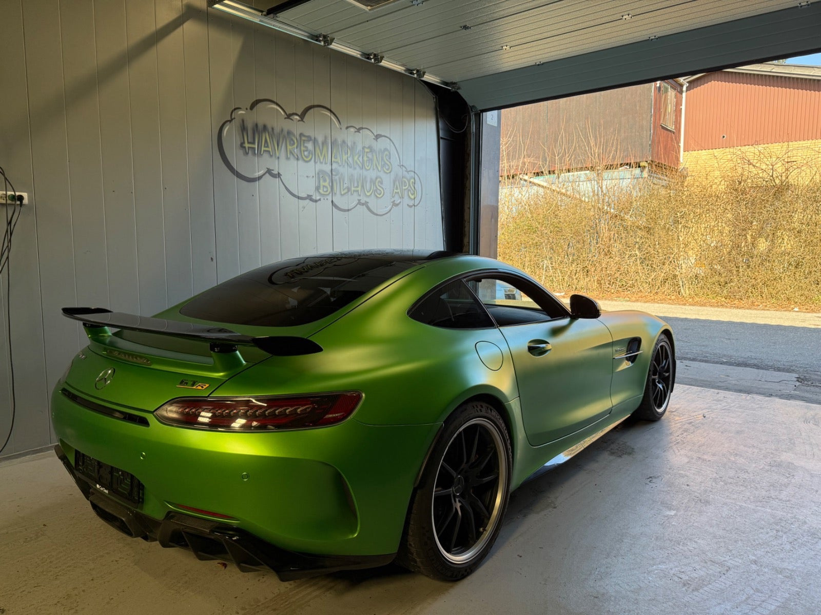 Grøn Mercedes AMG GT R fra 2020