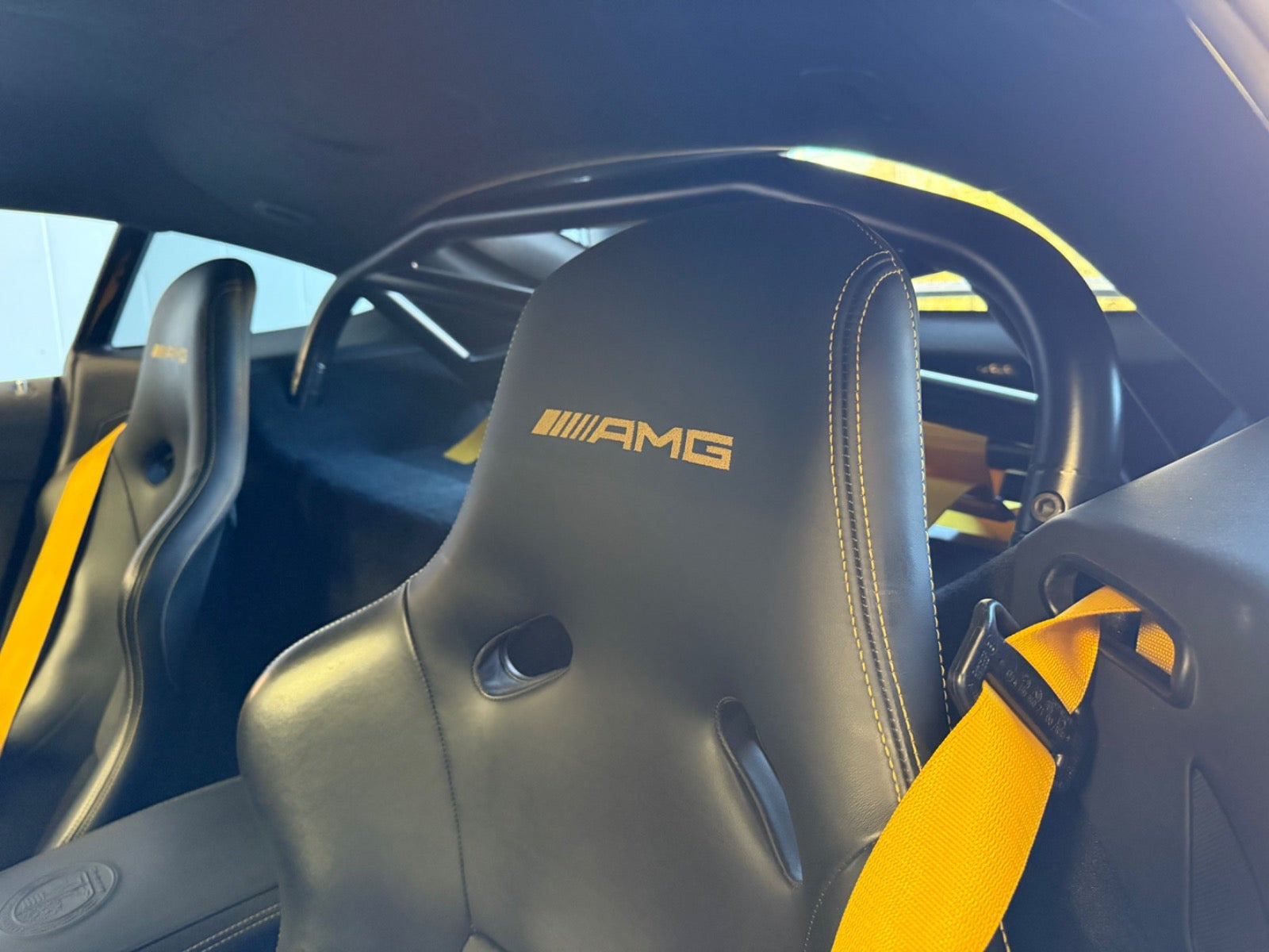 Grøn Mercedes AMG GT R fra 2020