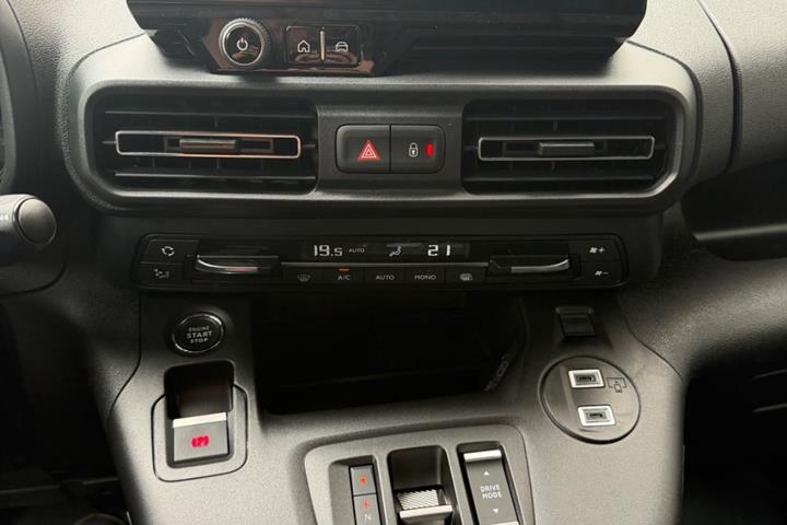 Sort Citroën ë-Berlingo fra 2026