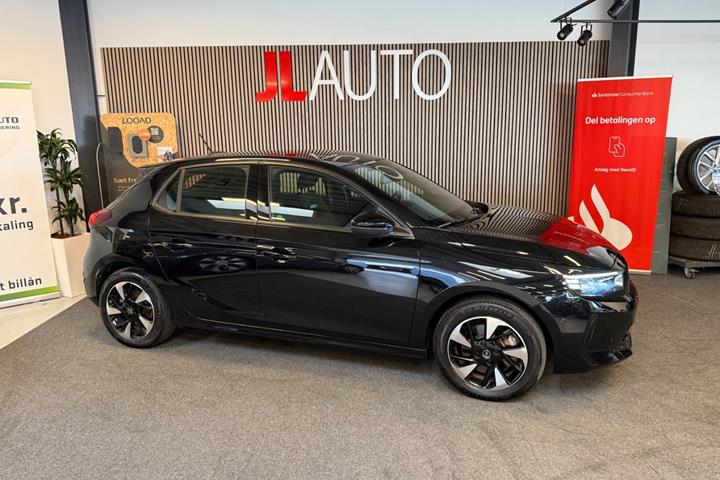 Sort Opel Corsa-e fra 2024