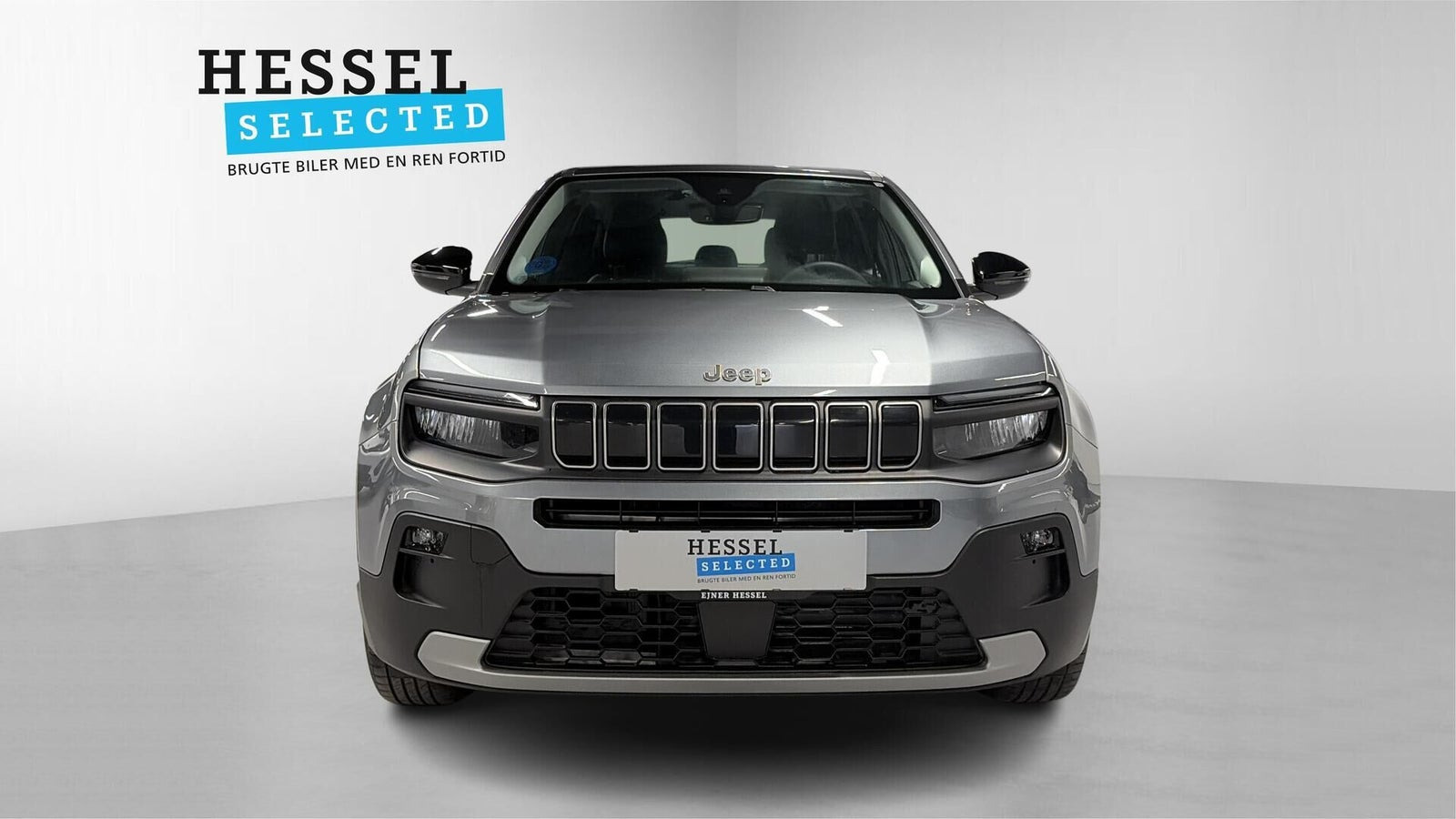 Grå Jeep Avenger fra 2025